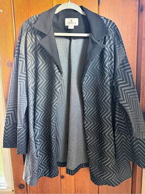 Emmelle Geometric Blazer in Black & Gray Size 2